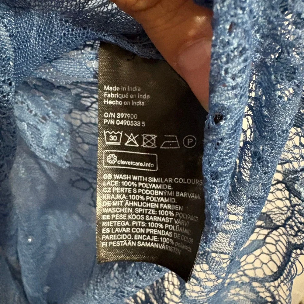 HM Loves Coachella Blue Lace Sheer Crop Top Button Back Size 6 Boho Festival